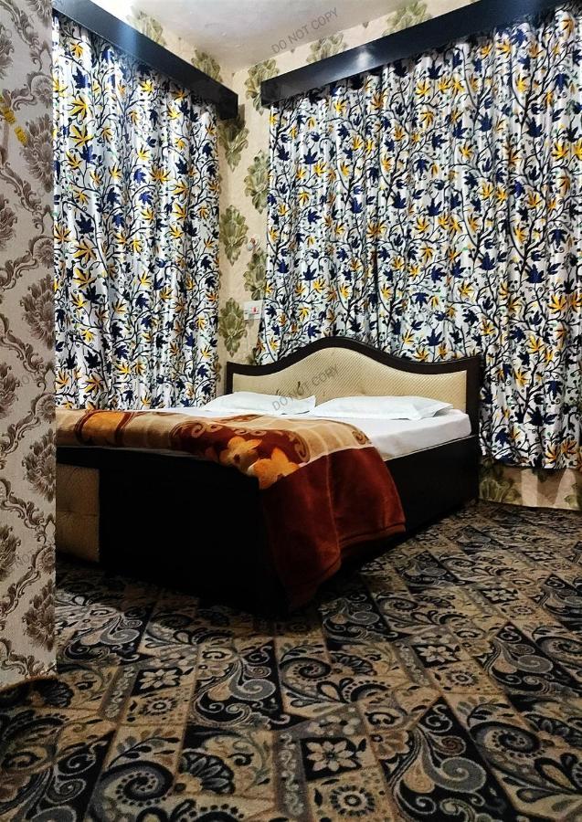 Hotel Fabulous Kashmir Srinagar Exteriér fotografie