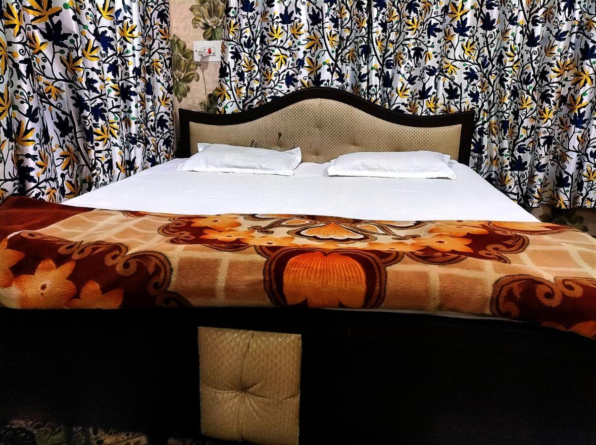 Hotel Fabulous Kashmir Srinagar Exteriér fotografie