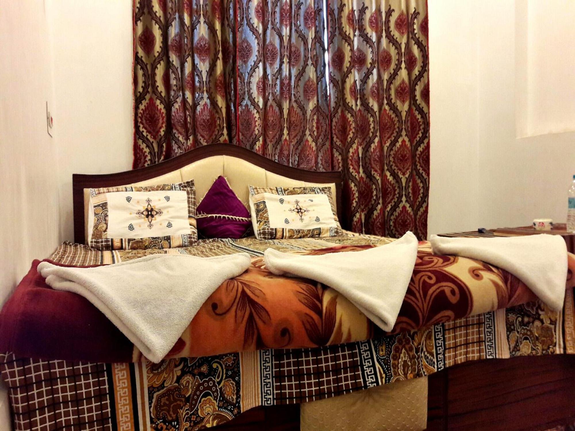 Hotel Fabulous Kashmir Srinagar Exteriér fotografie