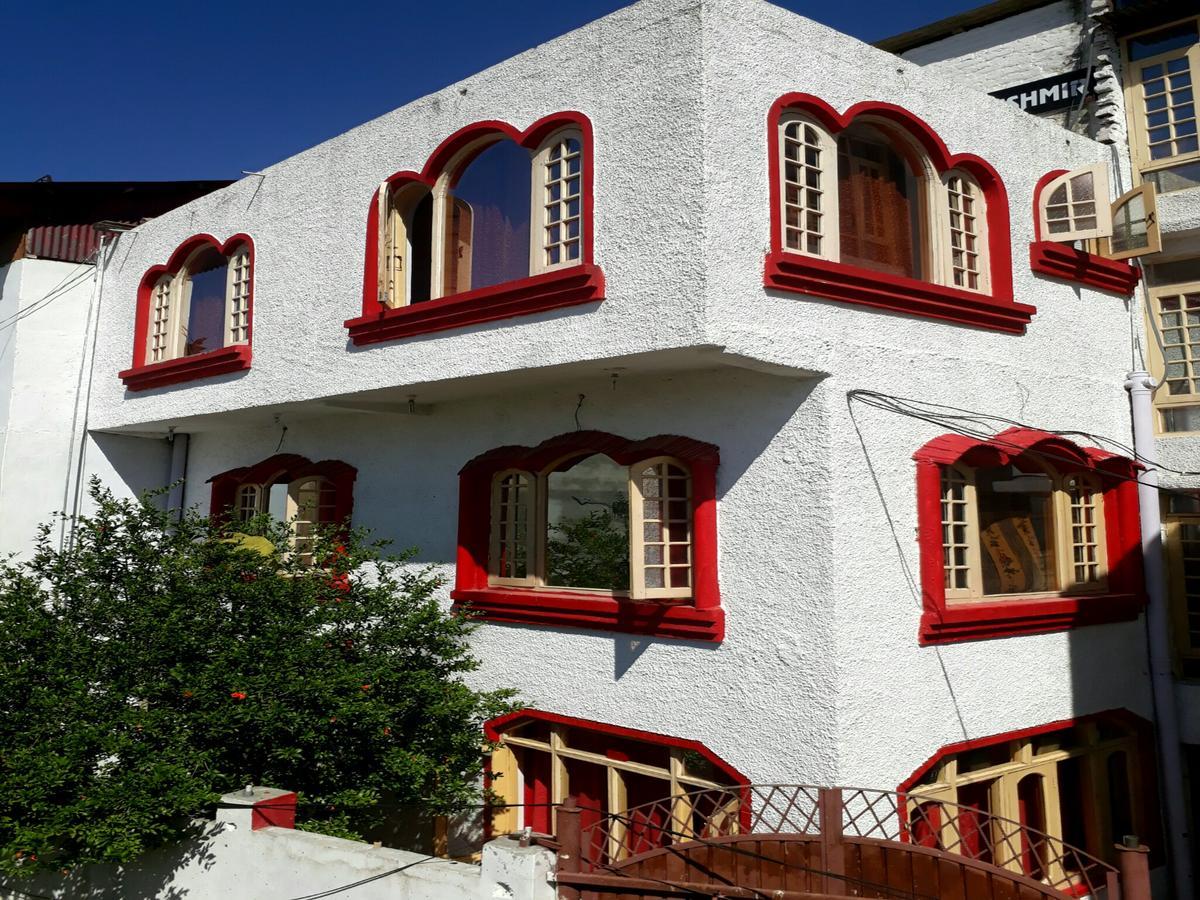 Hotel Fabulous Kashmir Srinagar Exteriér fotografie